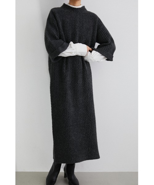 STYLEMIXER(スタイルミキサー)の「ハーフスリーブニットワンピース(ワンピース・レディース・チャコールグレー/グリーン/ベージュ・SMALL/MEDIUM)」の6枚目の写真
