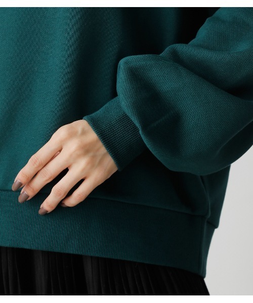 AZUL by moussy(アズールバイマウジー)の「COLLEGE SWEAT/カレッジスウェット(スウェット・レディース・杢グレー/ダークグリーン/ネイビー・FREE)」の21枚目の写真