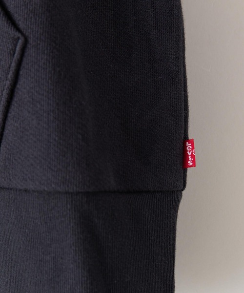 Levi's（リーバイス）の「【LEVI'S/リーバイス】バッドウィングブランドロゴプルパーカー 19622（パーカー・メンズ・ホワイト/ブラック・SMALL/MEDIUM/LARGE）」の5枚目の写真