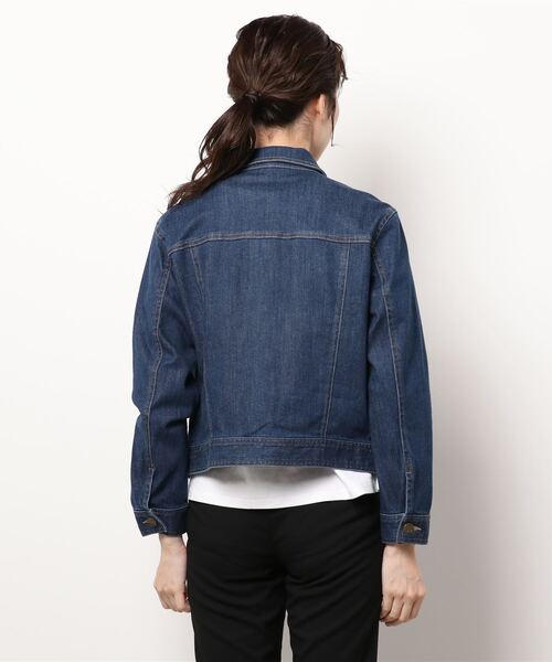 To b. by agnes b.(トゥービーバイアニエスベー)の「WG51 VESTE デニムジャケット(デニムジャケット・レディース・ネイビー・36)」の3枚目の写真