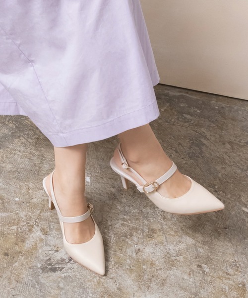 RANDA（ランダ）の「ピンヒールバックストラップパンプス（パンプス・レディース・ブラウン/グリーン/アイボリー・LL/S/M/L）」の2枚目の写真