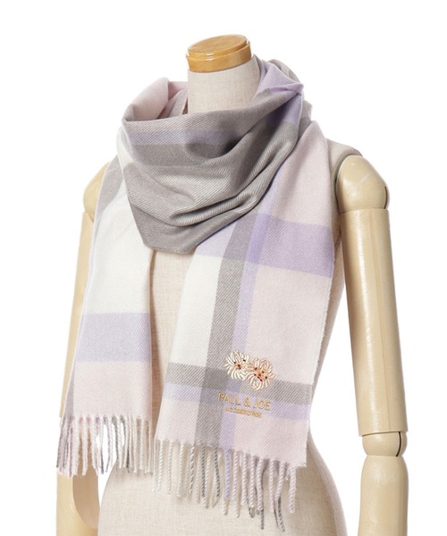 PAUL&JOE(ポールアンドジョー)の「マフラー "クリザンテーム&ヌネット" パッケージ付き(マフラー・レディース・ピンク/ミント/コーラルピンク/ライラック/ベージュ/ラベンダー/ベビーピンク/オフホワイト/ホワイト/ライトベージュ/ピンク系その他/ベージュ系その他・FREE)」の17枚目の写真