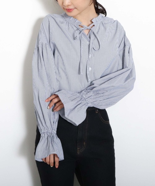 archives（アルシーヴ）の「ストライプフリルリボン２ｗａｙブラウス（シャツ/ブラウス・レディース・ネイビー/ピンク/ミント・MEDIUM）」の2枚目の写真