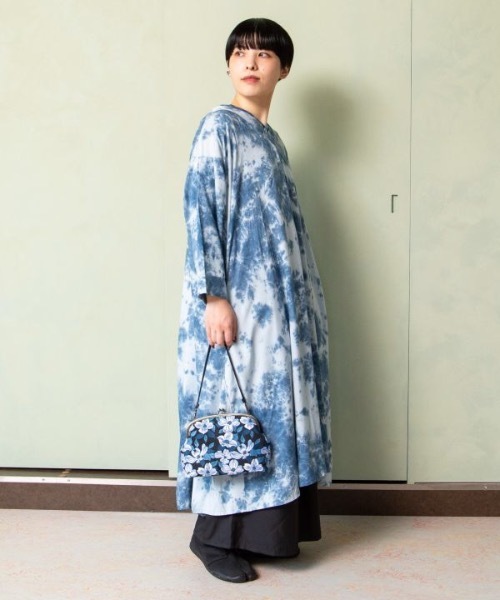 カヤ（カヤ）の「【カヤ】-SHIKI-四季 春風がま口ハンドバッグ（ハンドバッグ・レディース・グリーン/ブルー/イエロー/ネイビー/その他1/その他2/レッド/バイオレット・FREE）」の21枚目の写真