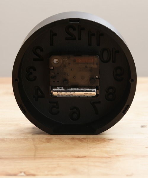 emesuelee（エメスーリー）の「アラームクロック（置時計）」 WEAR