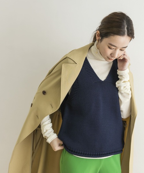 URBAN RESEARCH（アーバンリサーチ）の「ローゲージVネックニットベスト（ニット/セーター・レディース・ネイビー/オフホワイト・FREE）」の18枚目の写真