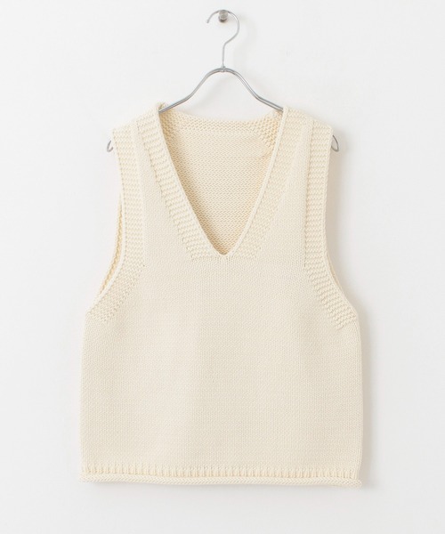 URBAN RESEARCH（アーバンリサーチ）の「ローゲージVネックニットベスト（ニット/セーター・レディース・ネイビー/オフホワイト・FREE）」の6枚目の写真
