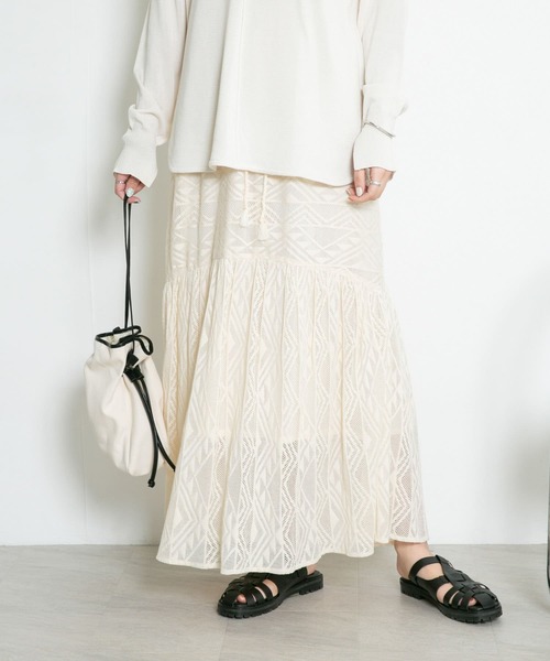 KBF（ケイビーエフ）の「メッシュ裾ギャザースカート（スカート・レディース・ブラック/カーキ/アイボリー・ONE）」の4枚目の写真