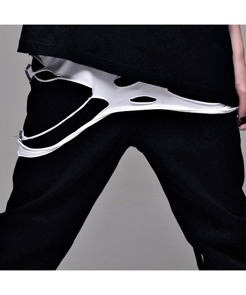 CIVARIZE(シヴァーライズ)の「『CIVARIZE/シヴァーライズ』裾クラッシュ加工フェイクレイヤードタンクトップ(タンクトップ・メンズ・マルチ/ブラック×ホワイト/ブラック×レッド/ブラック×ブルー・M/L)」の19枚目の写真