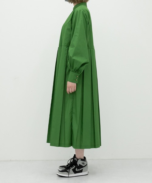 kutir(クティール)の「プリーツロングワンピース(ワンピース・レディース・ブラック/グリーン・SMALL/MEDIUM/LARGE)」の8枚目の写真
