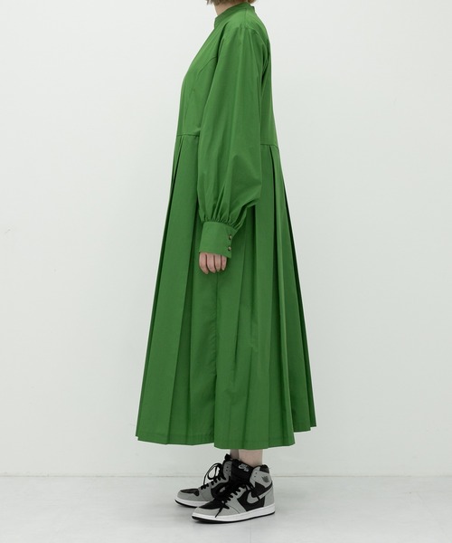 kutir(クティール)の「プリーツロングワンピース(ワンピース・レディース・ブラック/グリーン・SMALL/MEDIUM/LARGE)」の5枚目の写真