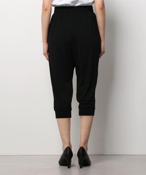 IGNIO(イグニオ)の「イグニオ TRPUカプリパンツ(その他パンツ・レディース・チャコールグレー/ネイビー/ブラック・S/XL/M/L)」の5枚目の写真