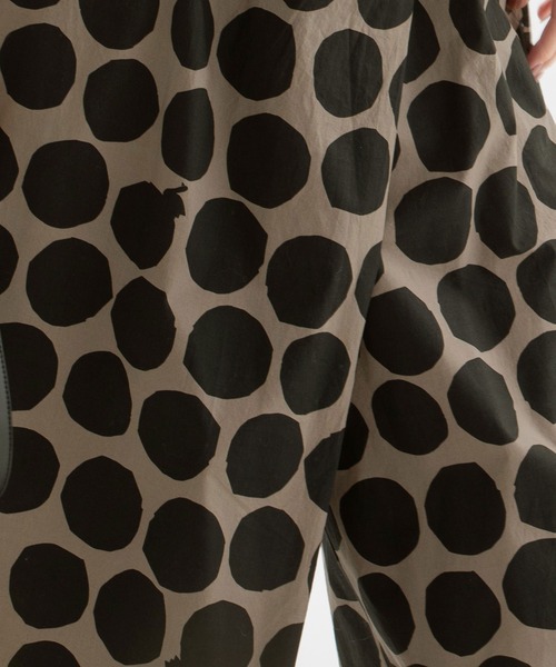 nop de nod（ノップドゥノッド）の「polka ラップ風ワイドパンツ