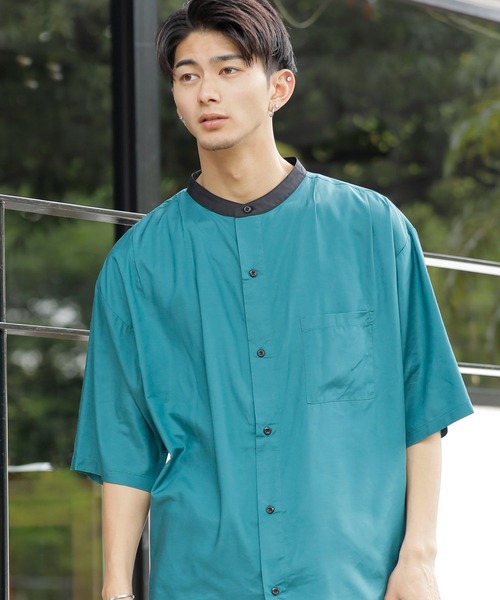 Beno(ビーノ)の「クレリックバンドカラー ドレープオーバーシャツ(シャツ/ブラウス・メンズ・ブルーグリーン/チャコールグレー/グレイッシュブルー/ホワイト/グレイッシュベージュ/ブラック・L/M)」の11枚目の写真