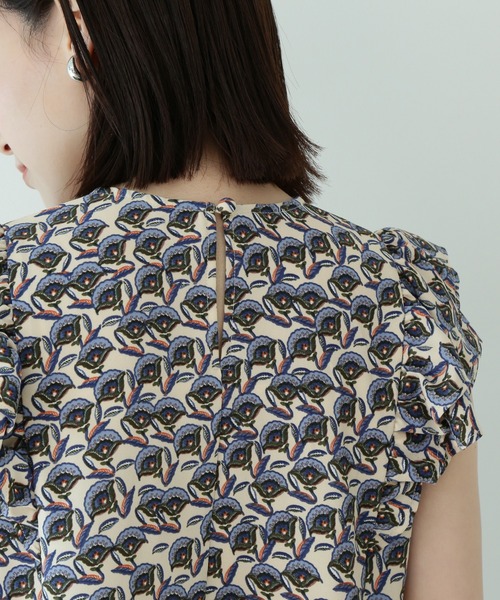 N.（N. Natural Beauty Basic）（エヌエヌナチュラルビューティーベーシック）の「フリルプリントブラウス（シャツ/ブラウス・レディース・ホワイト系その他/ブルー系その他・MEDIUM）」の17枚目の写真