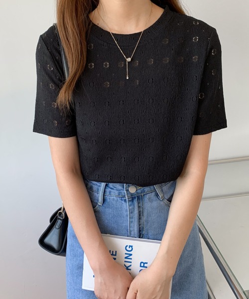 Diosfront(ディオスフロント)の「カットレースクルーネックトップス(Tシャツ/カットソー・レディース・ブラック/ベージュ/パープル/ホワイト・M/L)」の3枚目の写真