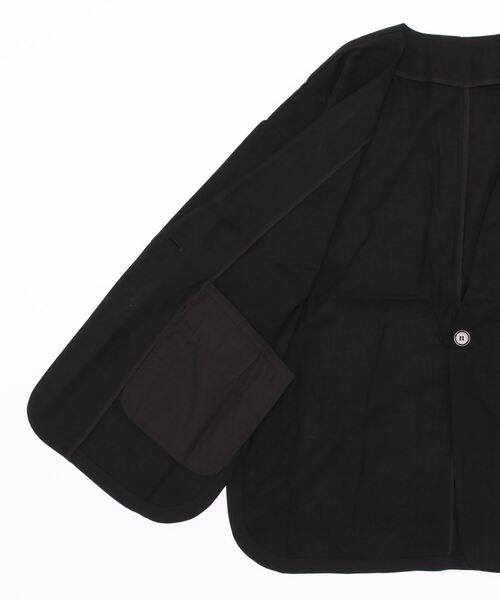STYLEBLOCK(スタイルブロック)の「リネンタッチスラブオフラインジャケット(ノーカラージャケット・レディース・ベージュ/ブラック/ホワイト系その他・M)」の5枚目の写真
