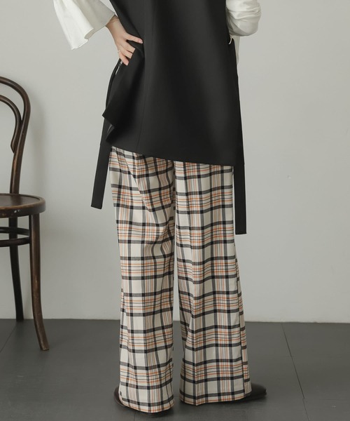 SENSE OF PLACE by URBAN RESEARCH(センスオブプレイスバイアーバンリサーチ)の「センタープレススラックスパンツ(スラックス・レディース・ブラック/ブラウン/ミント/ベージュ系その他・SMALL/MEDIUM/X-SMALL)」の16枚目の写真