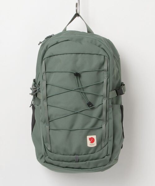 FJALL RAVEN (フェールラーベン)の「Skule 28 (FJALLRAVEN/フェールラーベン)(バックパック/リュック・レディース・レッド系1/ブラック/グリーン系1/テラコッタ/エメラルド/ネイビー/ライトグレー・ONE SIZE)」の5枚目の写真