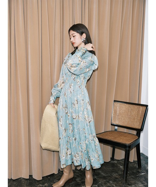 LILY BROWN（リリーブラウン）の「オーバルプレスドイヤリング（イヤリング・レディース・ゴールド/シルバー・FREE）」の4枚目の写真