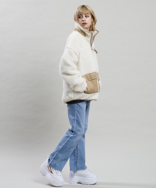 BILLABONG(ビラボン)の「BILLABONG/ビラボン ルーズシルエット/異素材ミックス無地ボアジャケット BC014-752(ムートンコート・レディース・ホワイト・L/M)」の9枚目の写真