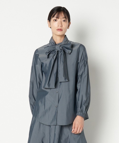 HELIOPOLE（エリオポール）の「CHAMBRAY TYPEWRITER BOW-TIE BL（シャツ/ブラウス・レディース・ピンク/グレー・38）」の2枚目の写真