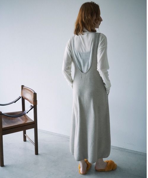 UNFIL（アンフィル）の「unfil | メリノジャージー タートルネックTシャツ WOMEN（Tシャツ/カットソー・レディース・ブラック/オフホワイト/イエロー・1）」の16枚目の写真