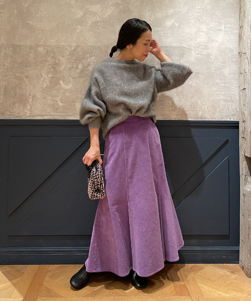 IENA LA BOUCLE(イエナラブークル)の「IENA LA BOUCLE ラクーンファーニットプルオーバー(ニット/セーター・レディース・ブラック/チャコールグレー/ホワイト/パープル・FREE)」の18枚目の写真