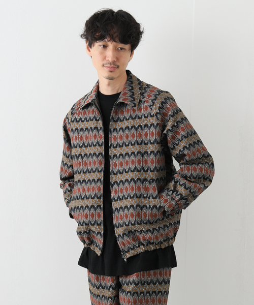 EDIFICE LA BOUCLE(エディフィスラブークル)の「【LA BOUCLE / ラブークル】ショートブルゾン DEVEAUX ジャカード(ブルゾン・メンズ・ブラックミックス/ブラック系その他・2/1)」の2枚目の写真