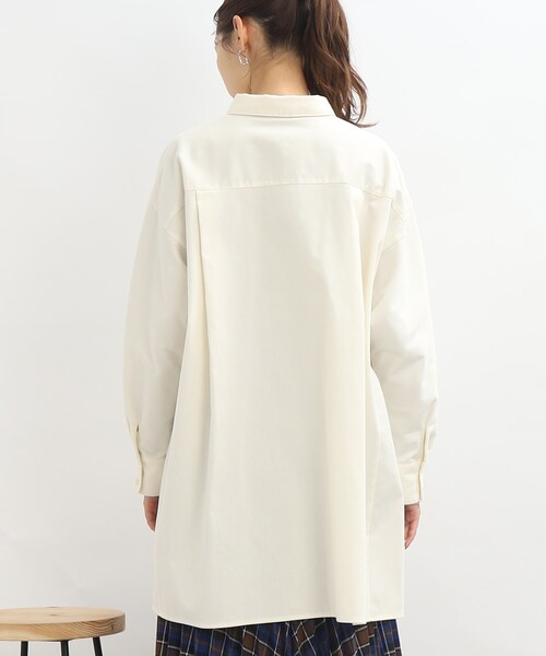 SHOO・LA・RUE(シューラルー)の「◆オーバーサイズシャツ(シャツ/ブラウス・レディース・チャコールグレー/オフホワイト/カーキ・00)」の18枚目の写真