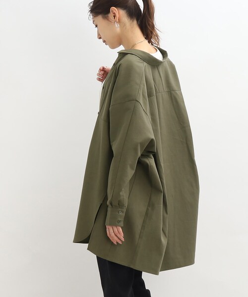 SHOO・LA・RUE(シューラルー)の「◆オーバーサイズシャツ(シャツ/ブラウス・レディース・チャコールグレー/オフホワイト/カーキ・00)」の9枚目の写真