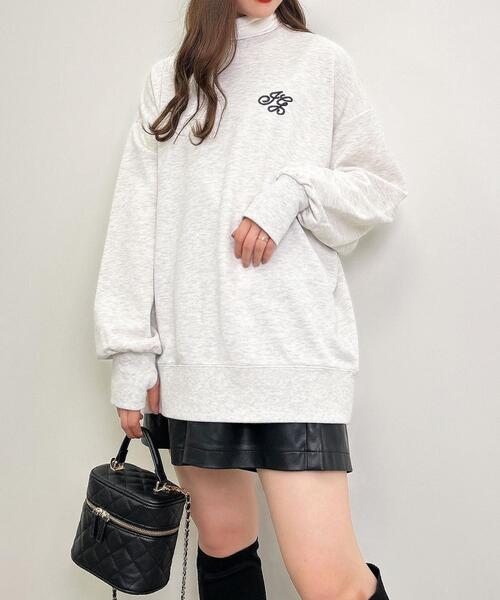 INGNI(イング)の「刺しゅうロゴスウェットチュニック(スウェット・レディース・ホワイト×ブラック/オートミール/ブラック・M)」の19枚目の写真