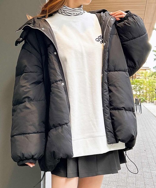 INGNI(イング)の「刺しゅうロゴスウェットチュニック(スウェット・レディース・ホワイト×ブラック/オートミール/ブラック・M)」の18枚目の写真