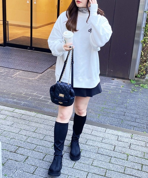 INGNI(イング)の「刺しゅうロゴスウェットチュニック(スウェット・レディース・ホワイト×ブラック/オートミール/ブラック・M)」の22枚目の写真