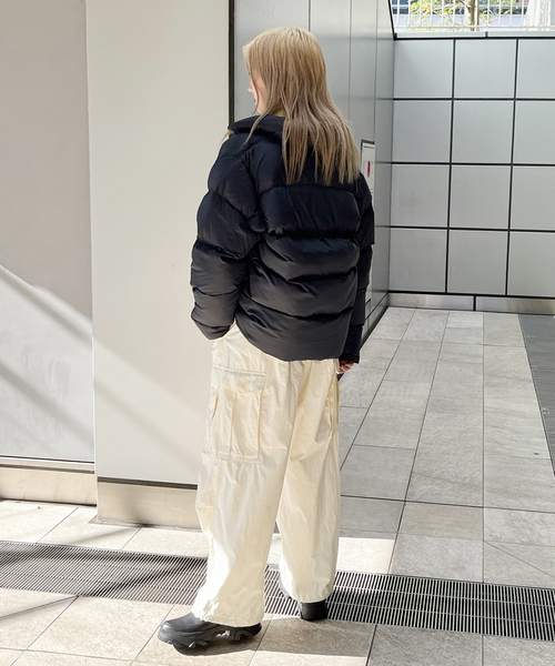 Alpha Industries(アルファインダストリーズ)の「【ALPHA / アルファ】バルーン ワイドカーゴ(カーゴパンツ・レディース・ホワイト/カーキ・X-SMALL/SMALL)」の11枚目の写真