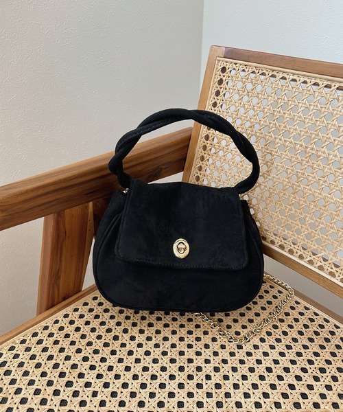 LAUIR(ラウアー)の「レトロデザインショルダーバッグ(ショルダーバッグ・レディース・ブラック・FREE)」の4枚目の写真