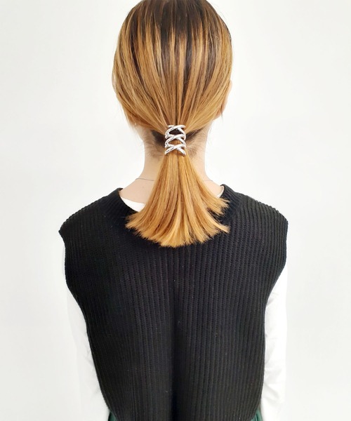 thank U more（サンキューモア）の「メタル レースアップ【編み上げ】 ポニーフック（ヘアピン・レディース・ゴールド/シルバー・FREE）」の6枚目の写真