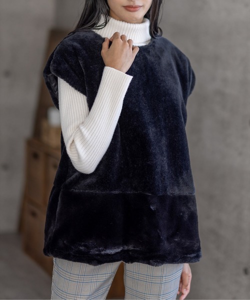 clear(クリア)の「リボン付切替ファートップス(Tシャツ/カットソー・レディース・ブラック/アイボリー/ブラック系その他・F)」の2枚目の写真