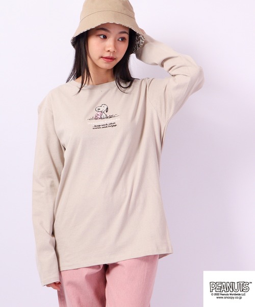 PEANUTS(ピーナッツ)の「PEANUTS スヌーピー 長袖Tシャツ(Tシャツ/カットソー・レディース・カーキ/サックスブルー/オフホワイト/ベージュ・M/L/LL)」の20枚目の写真