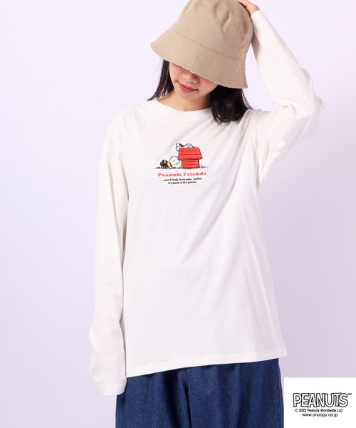 PEANUTS(ピーナッツ)の「PEANUTS スヌーピー 長袖Tシャツ(Tシャツ/カットソー・レディース・カーキ/サックスブルー/オフホワイト/ベージュ・M/L/LL)」の5枚目の写真