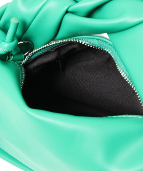 MAISON BREEZE（メゾンブリーズ）の「【MAISON BREEZE】スクエアクロワッサンショルダーバッグ KNF ※（ショルダーバッグ・レディース・グリーン/ブラウン/ブラック/ホワイト・FREE）」の10枚目の写真