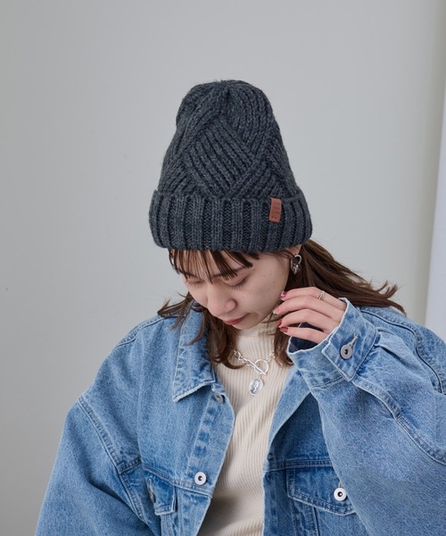 COLONY 2139（コロニートゥーワンスリーナイン）の「裏ボア付きリブ編みニット帽（ニットキャップ/ビーニー・レディース・マスタード/モカ/チャコールグレー/グレー/オフホワイト・FREE）」の17枚目の写真