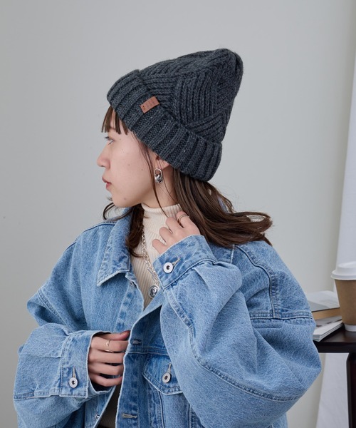 COLONY 2139（コロニートゥーワンスリーナイン）の「裏ボア付きリブ編みニット帽（ニットキャップ/ビーニー・レディース・マスタード/モカ/チャコールグレー/グレー/オフホワイト・FREE）」の14枚目の写真
