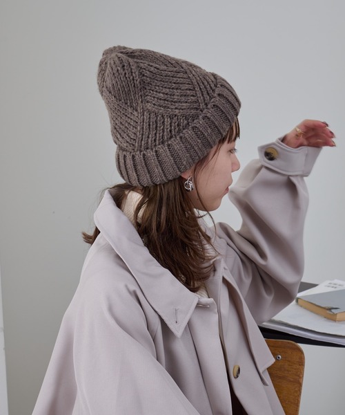 COLONY 2139（コロニートゥーワンスリーナイン）の「裏ボア付きリブ編みニット帽（ニットキャップ/ビーニー・レディース・マスタード/モカ/チャコールグレー/グレー/オフホワイト・FREE）」の18枚目の写真