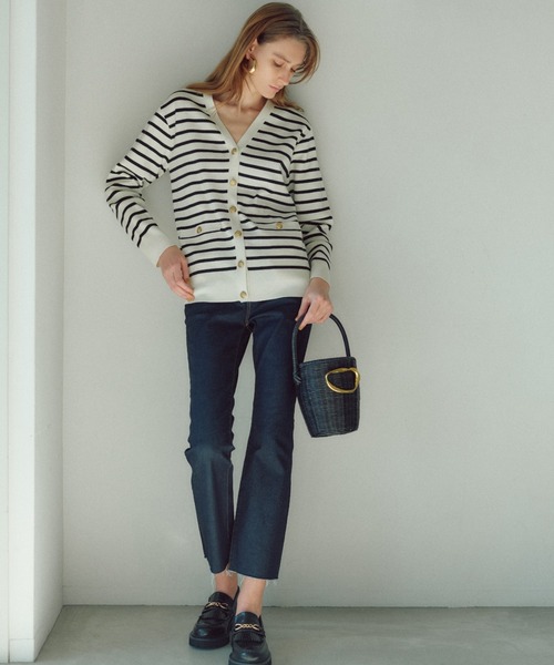 金釦デザインロング丈カーディガン　ウォッシャブル Mila Owen（ミラオーウェン）の「金釦デザインロング丈