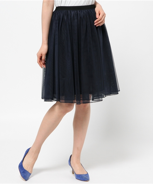 NATURAL BEAUTY BASIC（ナチュラルビューティーベーシック）の「シアーフレアスカート（スカート・レディース・グレー/ホワイト系その他/ネイビー・MEDIUM）」の3枚目の写真