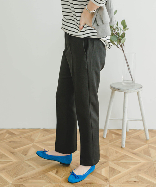 ITEMS URBANRESEARCH(アイテムズ アーバンリサーチ)の「センタープレスパンツ(スラックス・レディース・ブラウン/ブラック・FREE)」の12枚目の写真