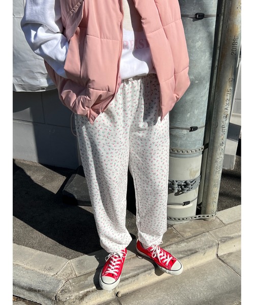 WC(ダブル シー)の「リトルフラワースウェットパンツ(スウェットパンツ・レディース・パープル/サックスブルー/ピンク・FREE)」の13枚目の写真