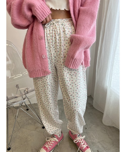 WC(ダブル シー)の「リトルフラワースウェットパンツ(スウェットパンツ・レディース・パープル/サックスブルー/ピンク・FREE)」の16枚目の写真