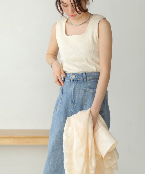 Bab(バブ)の「前後2WAYスクエアタンクトップ(タンクトップ・レディース・グレイッシュベージュ/アイボリー/ブラック・FREE)」の13枚目の写真